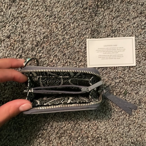 Vera Bradley wallet - Picture 3 of 4